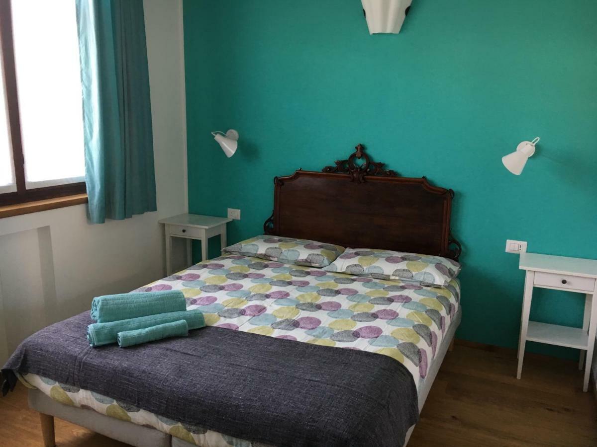 Elleboro Bed & Breakfast Carugo Екстериор снимка