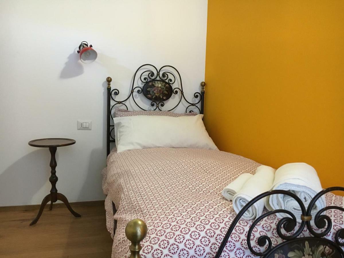 Elleboro Bed & Breakfast Carugo Екстериор снимка