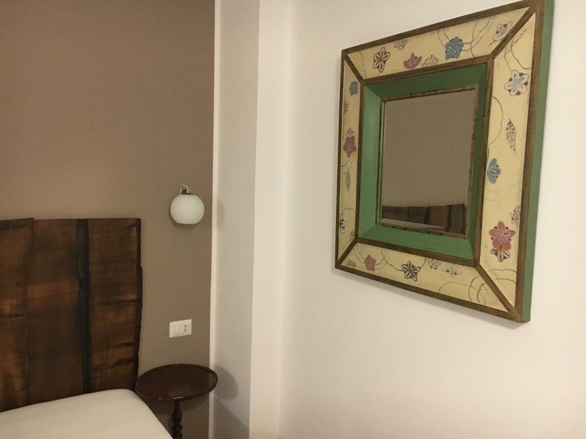 Elleboro Bed & Breakfast Carugo Екстериор снимка