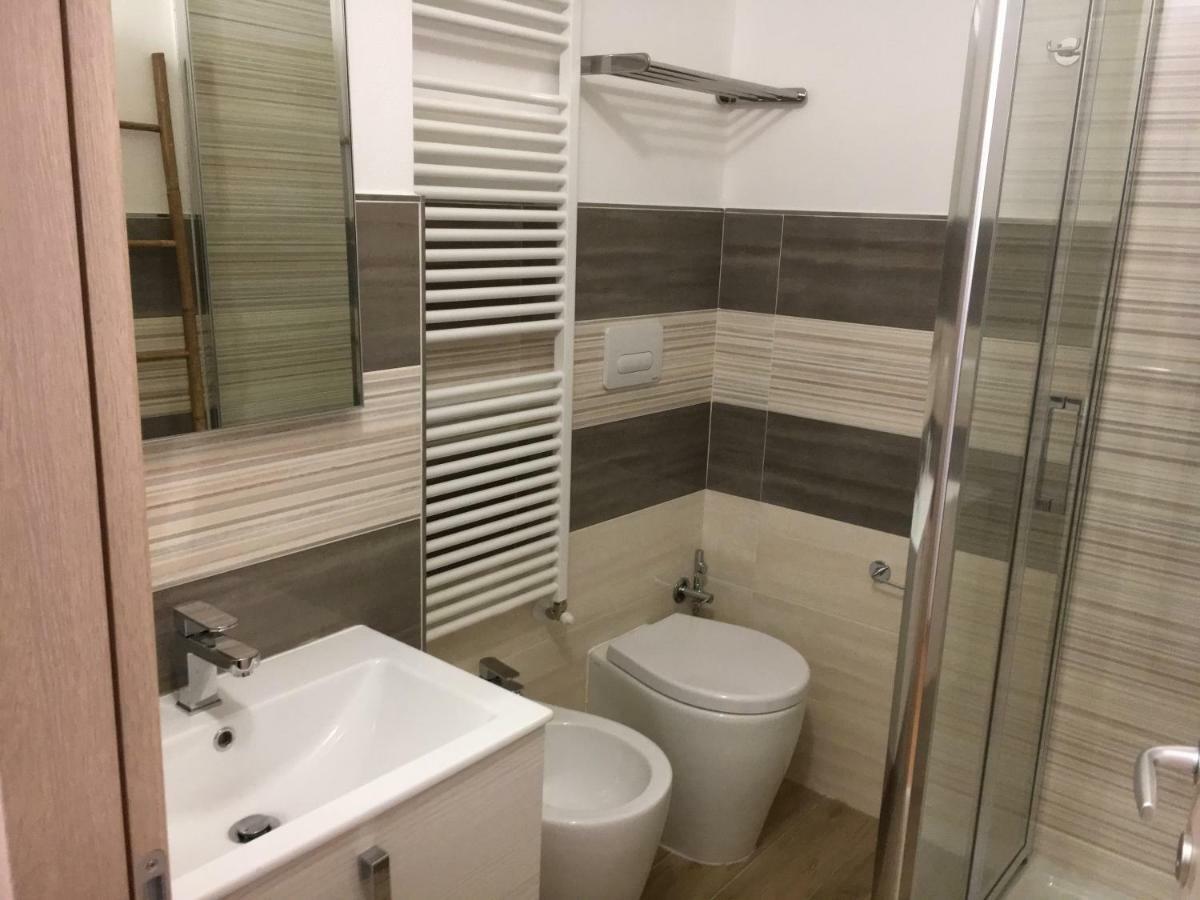 Elleboro Bed & Breakfast Carugo Екстериор снимка
